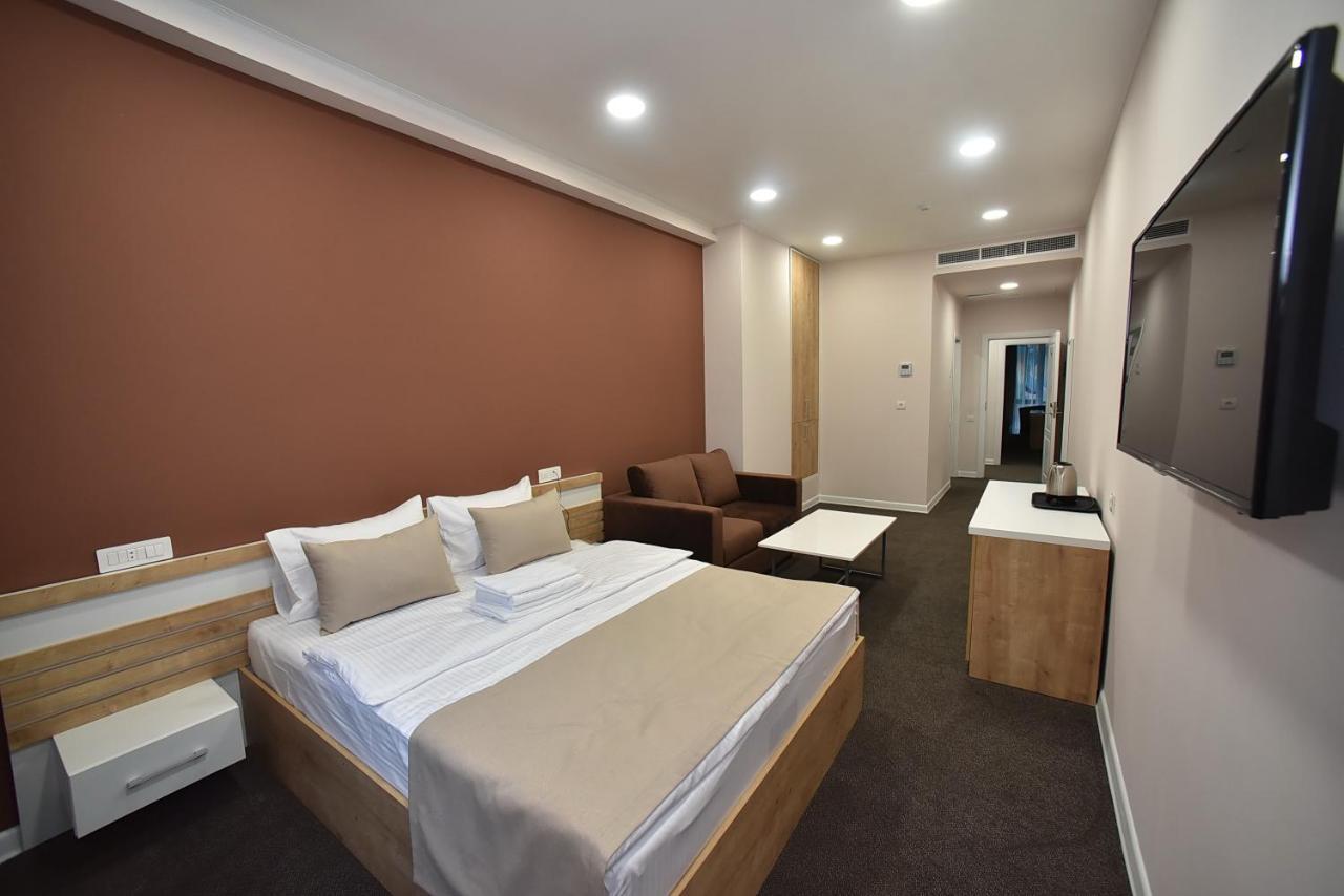Bonjour Boutique Hotel Jereván Kültér fotó